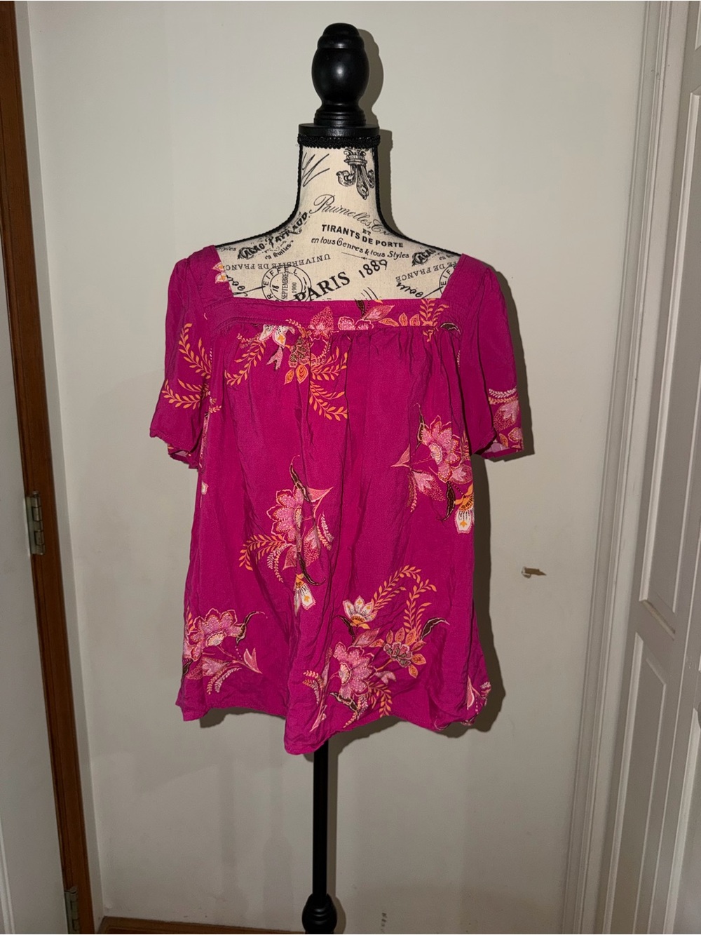✨5/$30✨ torrid Magenta Floral Off-Shoulder Blouse